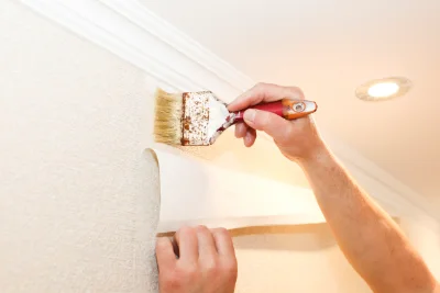 Pose de papier peint à Sanchey — revêtements muraux et toiles de verre